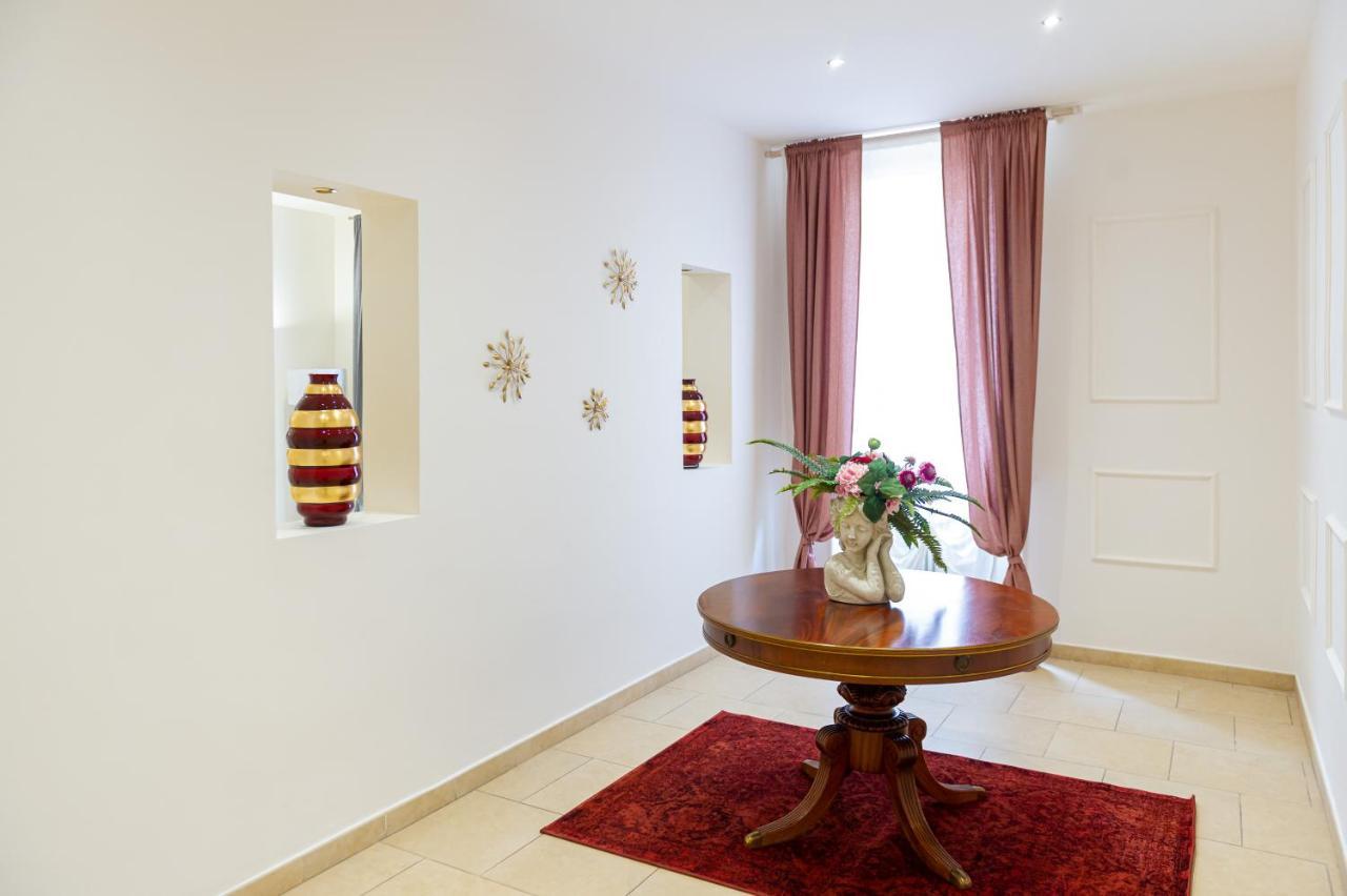 Internotre Luxury Apartment Bari Exteriér fotografie