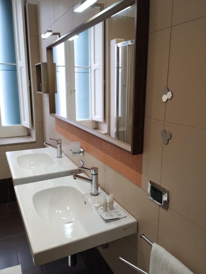 Internotre Luxury Apartment Bari Exteriér fotografie